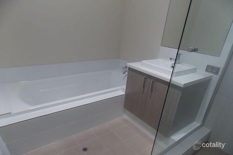 Property photo of 11 Dolomite Avenue Wellard WA 6170