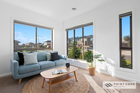 Property photo of 14 Goolwa Road Point Cook VIC 3030