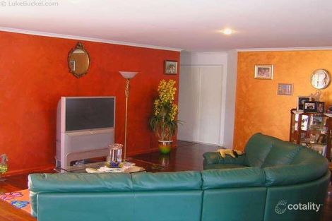 Property photo of 2 Mellor Place Brassall QLD 4305