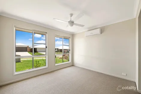 Property photo of 32 Radcliffe Crescent Glenvale QLD 4350