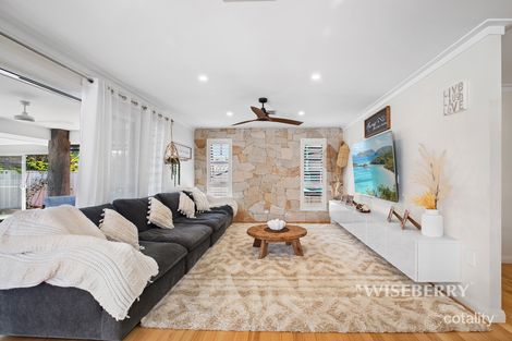 Property photo of 10 Grasstree Avenue Woongarrah NSW 2259