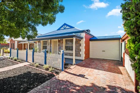 Property photo of 28 Blue Wren Circuit Mawson Lakes SA 5095