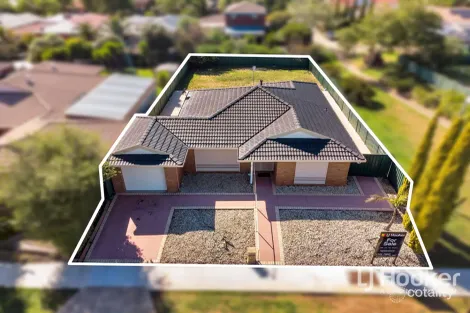 Property photo of 41 Mockridge Avenue Burnside VIC 3023