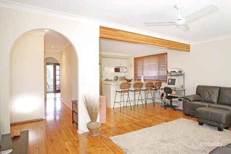 Property photo of 25 Sierra Avenue Bateau Bay NSW 2261