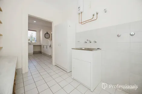 Property photo of 3/98B Whatley Crescent Maylands WA 6051