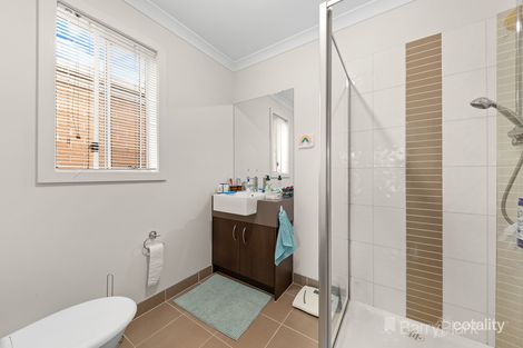 Property photo of 88 Fallingwater Drive Pakenham VIC 3810