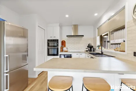 Property photo of 14 Laura Grove Leongatha VIC 3953