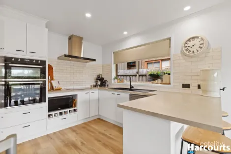 Property photo of 14 Laura Grove Leongatha VIC 3953