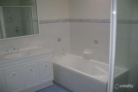 Property photo of 21/14 Raymond Road Thirroul NSW 2515