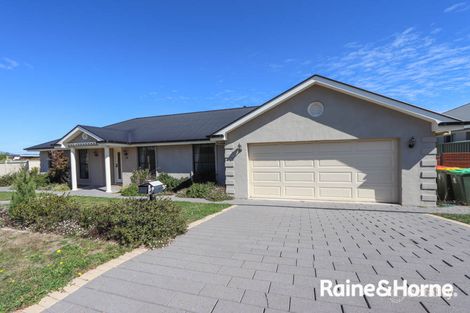Property photo of 20 James Barnet Drive Kelso NSW 2795