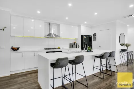 Property photo of 13 Jarvis Road Aintree VIC 3336