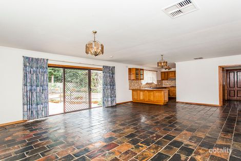 Property photo of 12 Olive Avenue Mount Waverley VIC 3149