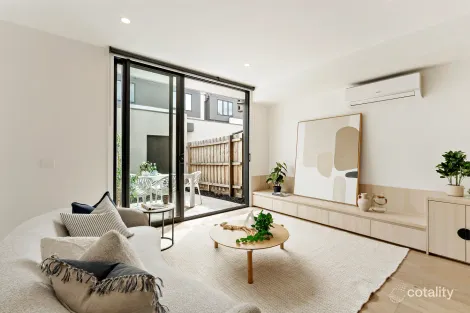 Property photo of 16 Gilson Place Sunshine VIC 3020