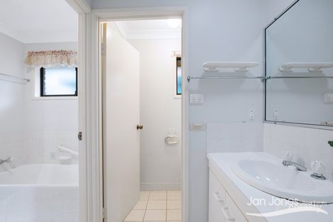 Property photo of 11 Parkside Drive Kallangur QLD 4503