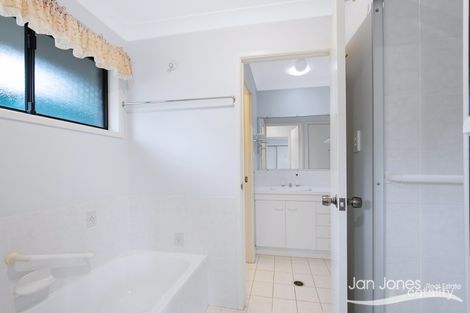 Property photo of 11 Parkside Drive Kallangur QLD 4503