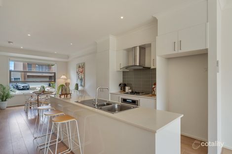 Property photo of 32 Grattan Cove Craigieburn VIC 3064