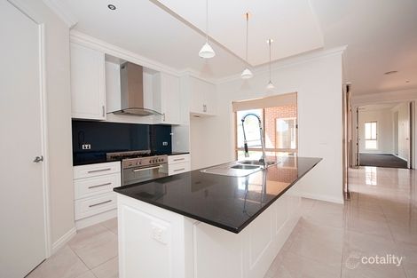 Property photo of 26 McSwiney Court Leneva VIC 3691