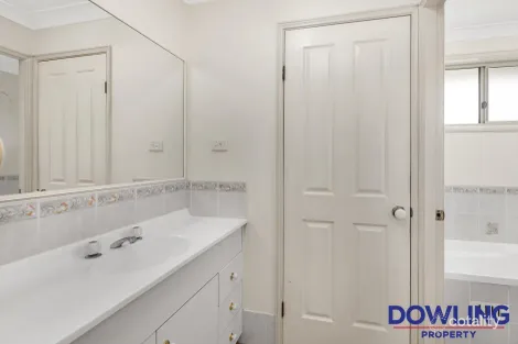 Property photo of 33 Dangar Circuit Medowie NSW 2318