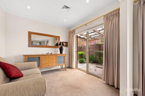 Property photo of 35/8 Pottage Circuit Macleod VIC 3085