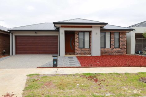 19 Mewat Cct, Thornhill Park, VIC 3335