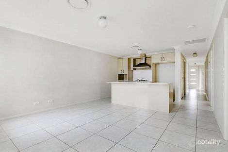 Property photo of 39 Donovan Circuit Ropes Crossing NSW 2760