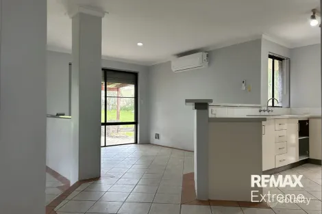 Property photo of 16 Oakleaf Circle Mirrabooka WA 6061