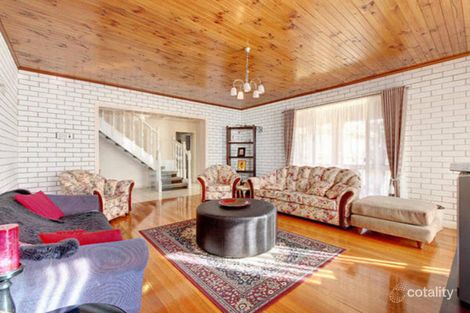Property photo of 2 Thornhill Drive Keilor Downs VIC 3038
