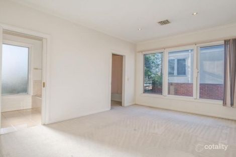 Property photo of 2/57-59 Whittens Lane Doncaster VIC 3108