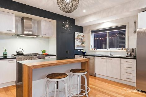 Property photo of 25 Salisbury Grove Northcote VIC 3070