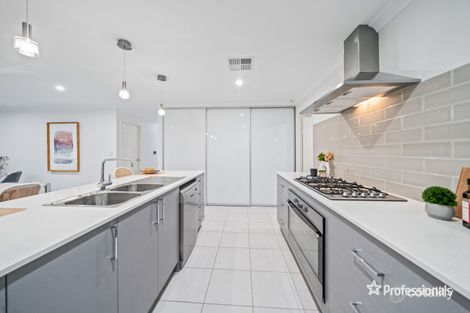 Property photo of 51 Kitcliffe Way Aveley WA 6069