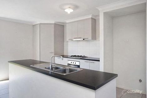 Property photo of 9 Woburn Crescent Manor Lakes VIC 3024