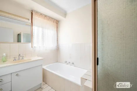 Property photo of 12 Pinot Crescent Corowa NSW 2646