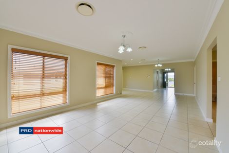 Property photo of 40 The Heights Hillvue NSW 2340