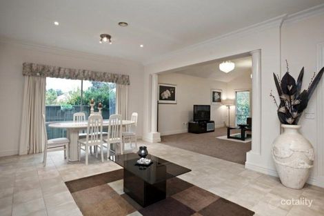 Property photo of 3 Green Walk Forest Hill VIC 3131