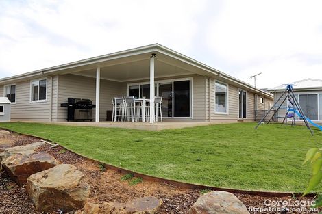 Property photo of 17 Greenway Street Lloyd NSW 2650