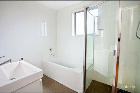 Property photo of 19/2 Kurrajong Road Casula NSW 2170