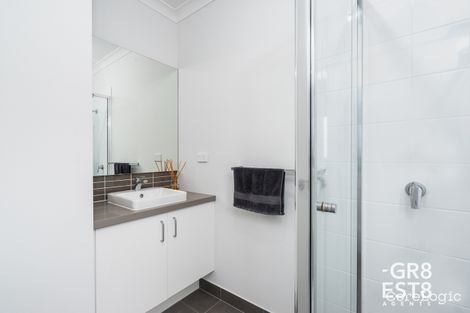 Property photo of 55 Spearwood Rise Cranbourne West VIC 3977