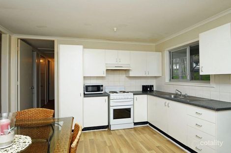 Property photo of 11 Koiyong Place Bolton Point NSW 2283