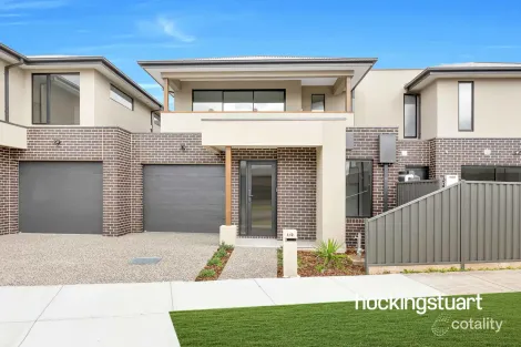 Property photo of 1/2 Observation Way Roxburgh Park VIC 3064