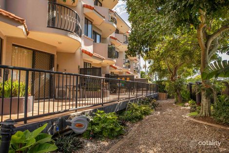 Property photo of 2/2 Broad Street Labrador QLD 4215