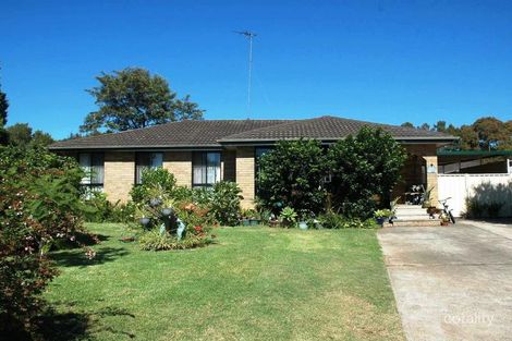 3 Comboyne Pl, St Clair, NSW 2759