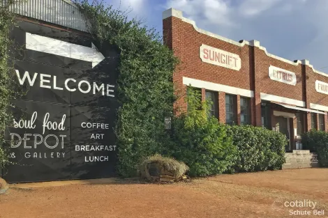 Property photo of 1 Dappo Road Narromine NSW 2821