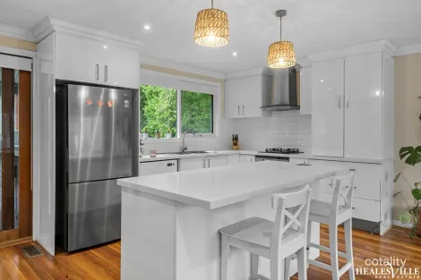 Property photo of 27 Hannover Road Badger Creek VIC 3777
