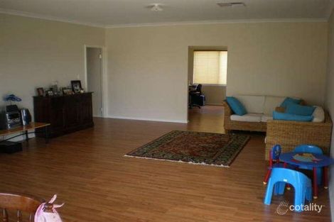 Property photo of 11 Rosinski Circle Tapping WA 6065