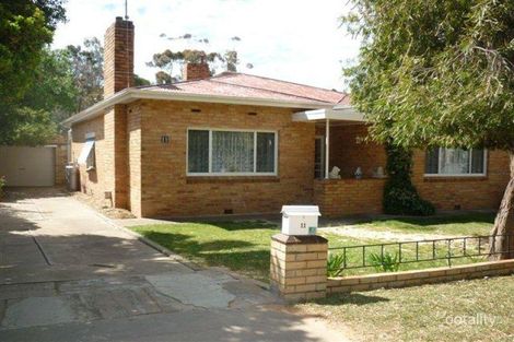 11 Asquith Ave, Warracknabeal, VIC 3393