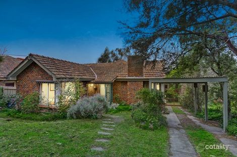 Property photo of 100 Mountain View Parade Rosanna VIC 3084