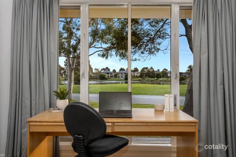 Property photo of 22 Waterside Drive Waterways VIC 3195