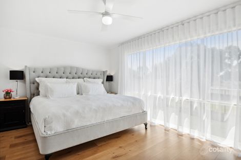 18 Bowering Hill Rd, Port Willunga, SA 5173