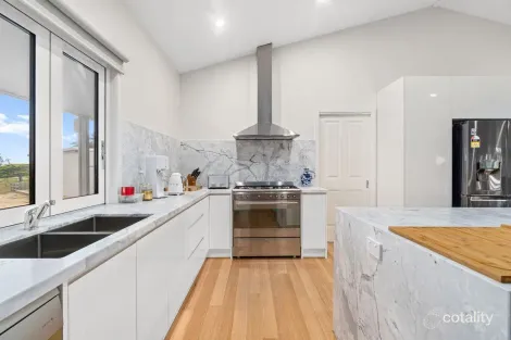 407 Riverview Rd, Heyfield, VIC 3858