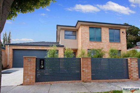 Property photo of 9 Mount View Court Frankston VIC 3199